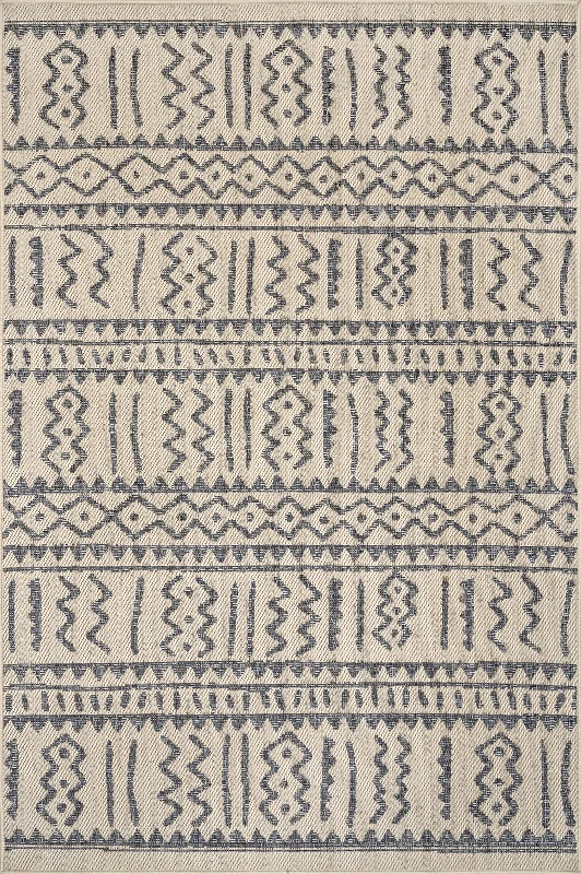 Tribal Relief Indoor/Outdoor Rug | Light Grey