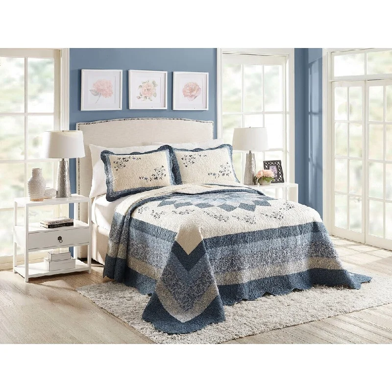 Porch & Den Leslie Bedspread