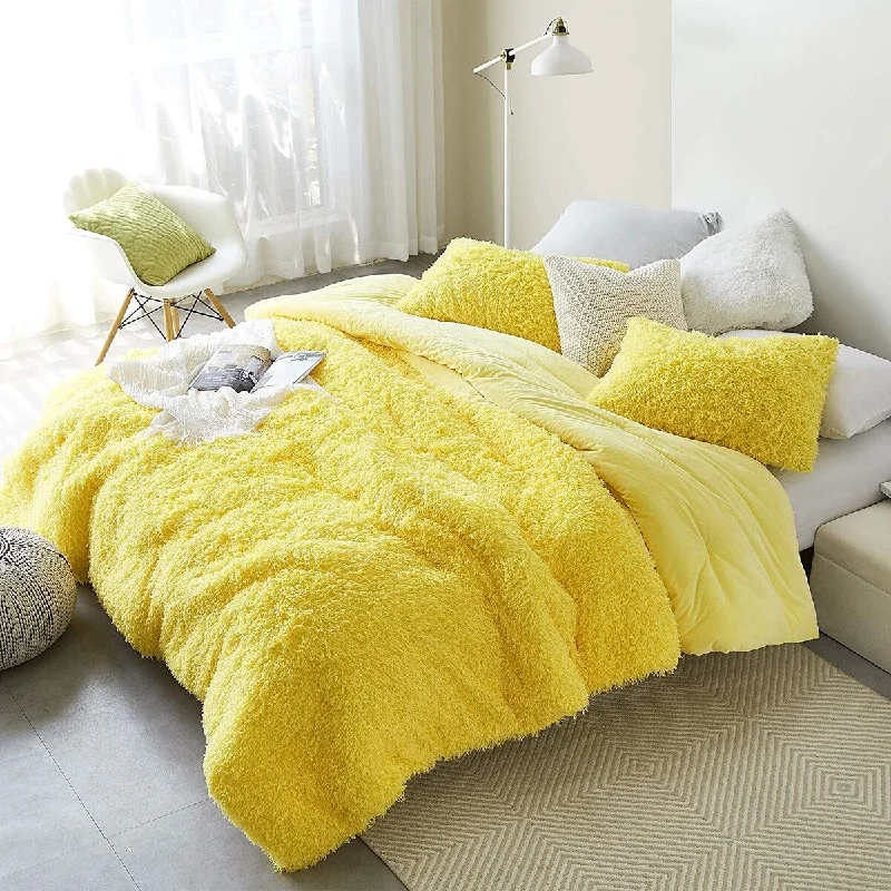 Birds of a Feather - Coma Inducer® Oversized Comforter - Sunshine Yellow