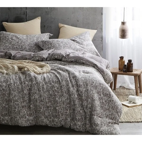 BYB Atacama Desert Comforter