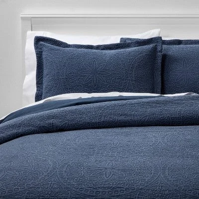 New - Full/Queen Matelasse Medallion Comforter & Sham Set Washed Indigo - Threshold